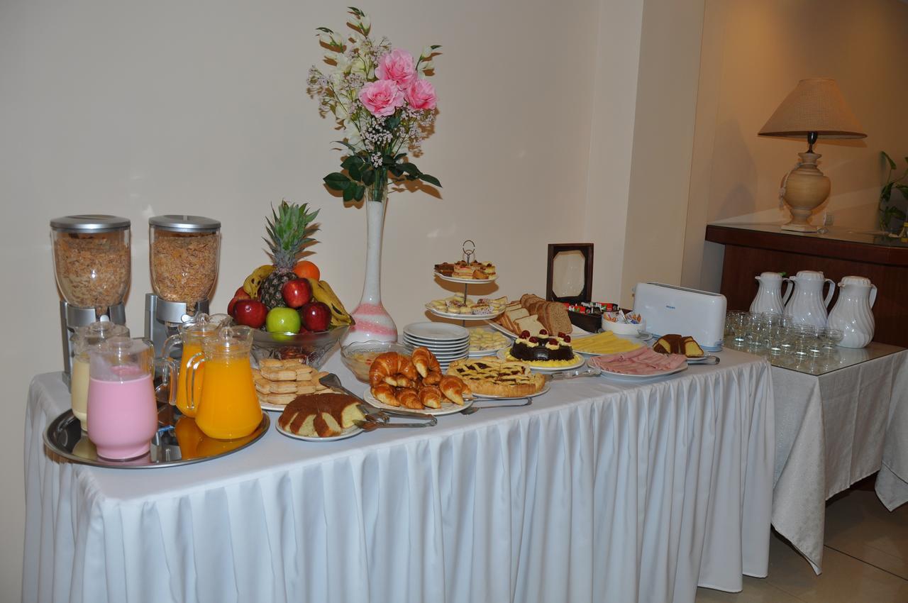 Realnoa Hotel Tartagal Zewnętrze zdjęcie